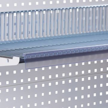 Hyldeforkant til trådhylde i transparent plast - klikkes på<br />mål 39x885 mm