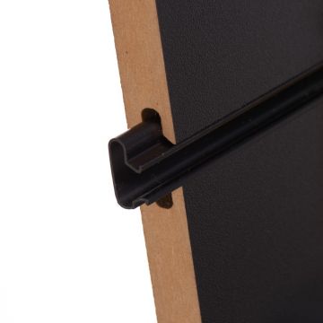 Plastindsats for panelplade - 240 cm i sort